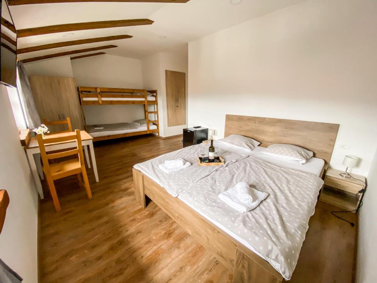Boutique Rooms & Winery Zorz Випава Екстериор снимка