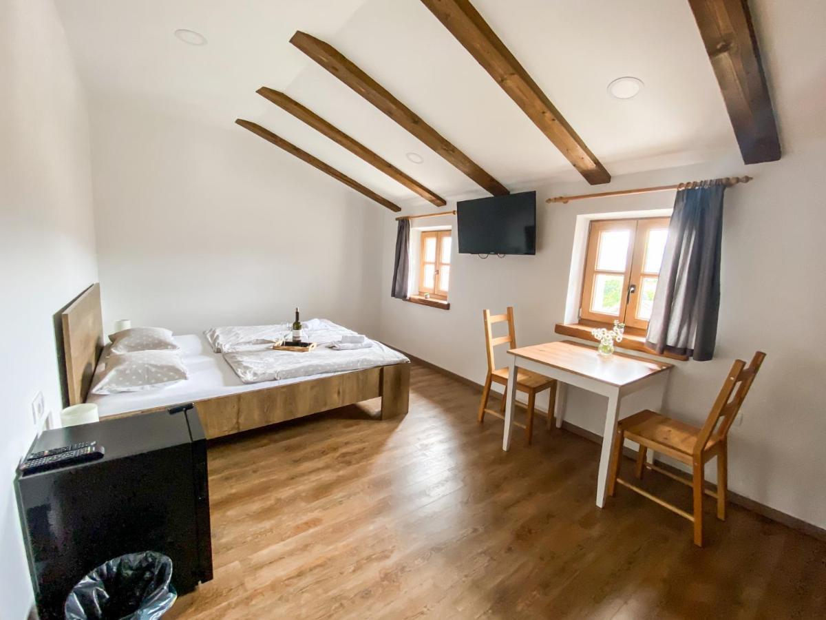 Boutique Rooms & Winery Zorz Випава Екстериор снимка