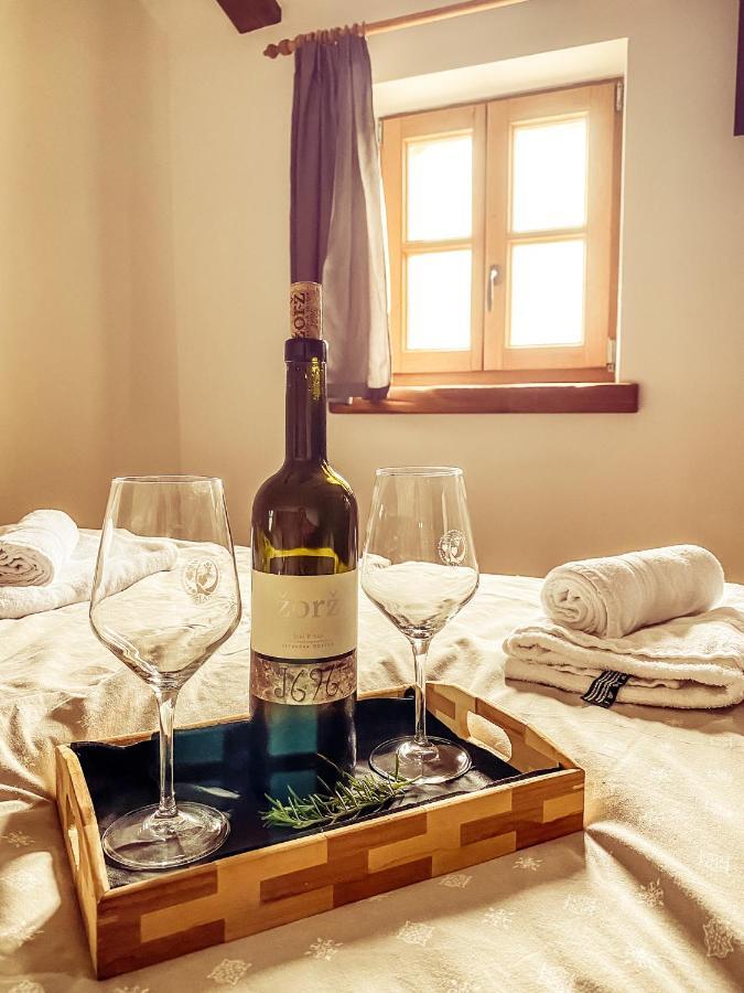 Boutique Rooms & Winery Zorz Випава Екстериор снимка