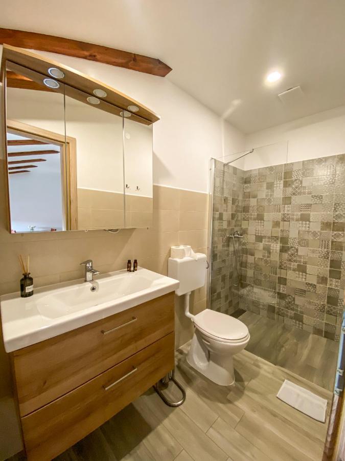 Boutique Rooms & Winery Zorz Випава Екстериор снимка